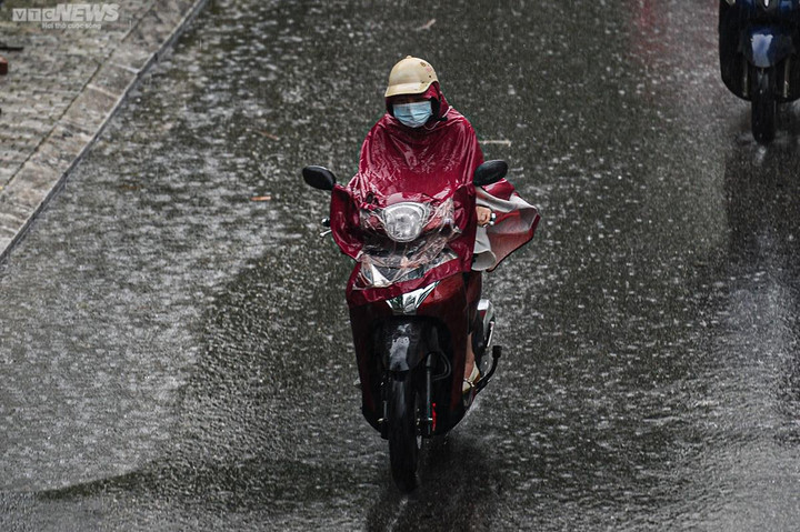 Vùng núi Bắc Bộ, Tây Nguyên và Nam Bộ hứng mưa lúc chiều tối và đêm. (Ảnh minh hoạ: Đắc Huy)