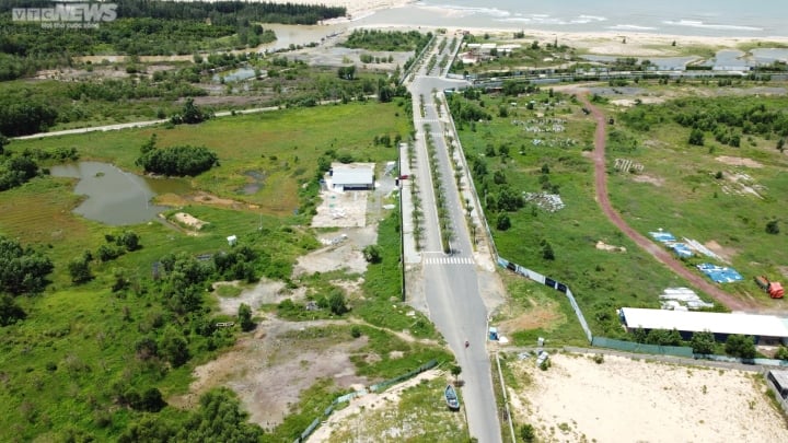 Đến tháng 9/2018, dự án được UBND tỉnh Bình Thuận chấp thuận chủ trương đầu tư, sau đó được phê duyệt quy hoạch chi tiết và Sở Xây dựng cấp giấy phép xây dựng và sau đó được UBND huyện Hàm Tân phê duyệt đồ án điều chỉnh quy hoạch chi tiết.
