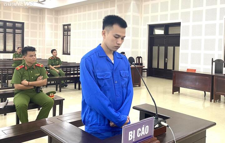 Hoàng Anh Thiện tại phiên xét xử.