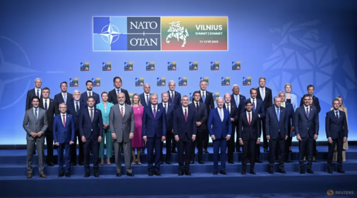 Lãnh đạo các nước dự Hội nghị thượng đỉnh NATO. (Ảnh: Reuters)