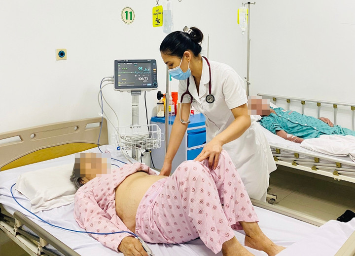 Sau 3 ngày điều trị hồi sức tích cực, bệnh nhân cắt được thuốc vận mạch, tự thở tốt và chức năng thận phục hồi tốt.