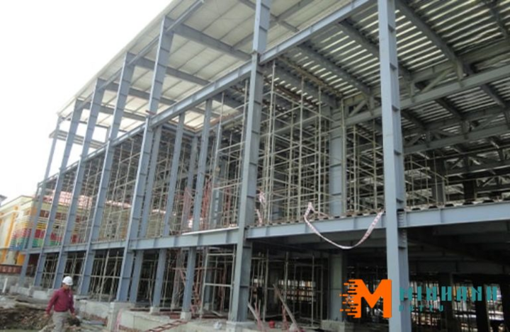 Chuyên thi công nhà xưởng tiền chế uy tín, đạt chuẩn chất lượng.
