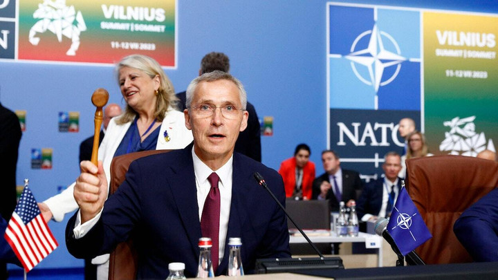 Tổng Thư ký NATO Jens Stoltenberg tại hội nghị thượng đỉnh ở Vilnius, ngày 11/7/2023. (Ảnh: AFP/TTXVN)