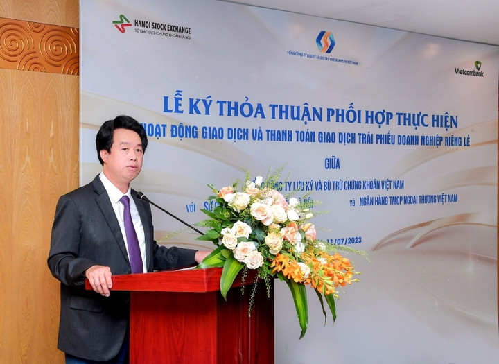 Ông Nguyễn Mỹ Hào - Thành viên HĐQT Vietcombank phát biểu tại lễ ký kết.