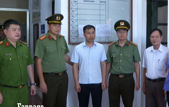 Thi hành lệnh bắt ông Nguyễn Tiến Lâm - nguyên PGĐ Sở kế hoạch đầu tư tỉnh Phú Thọ, nguyên Chủ tịch UBND thị xã Phú Thọ.