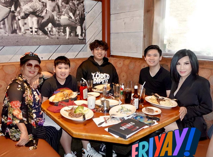 Sau chuyến về thăm Việt Nam, Trizzie Phương Trinh đưa 3 con trở về Mỹ gặp bà nội - mẹ ruột Bằng Kiều. Cô viết: "Bà nội nhớ mấy thằng cháu nên hôm nay rủ mấy mẹ con đi ăn. Cảm ơn bà nội nhiều lắm. Mẹ đi ăn với mấy bà cháu xong phải chạy show tiệc nên hơi diện một tí". Dù đã chia tay nhiều năm những mối quan hệ mẹ chồng - nàng dâu của nữ ca sĩ vẫn khiến nhiều người ngưỡng mộ.