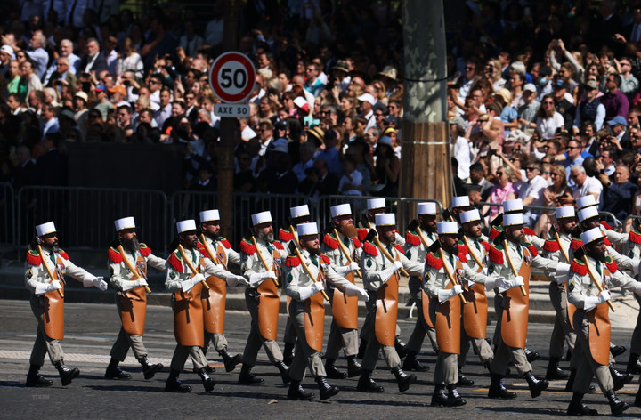 Quang cảnh lễ duyệt binh mừng Quốc khánh Pháp ở Paris ngày 14/7. (Ảnh: AFP/TTXVN)