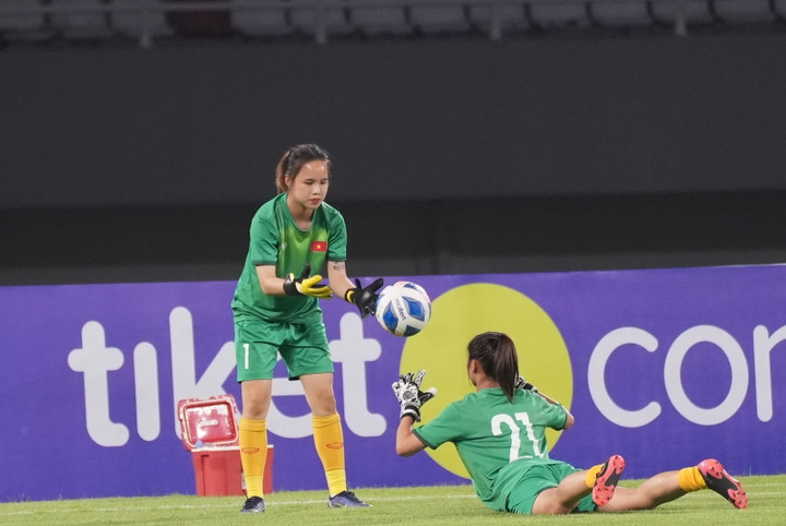 Kiều My chơi xuất sắc.