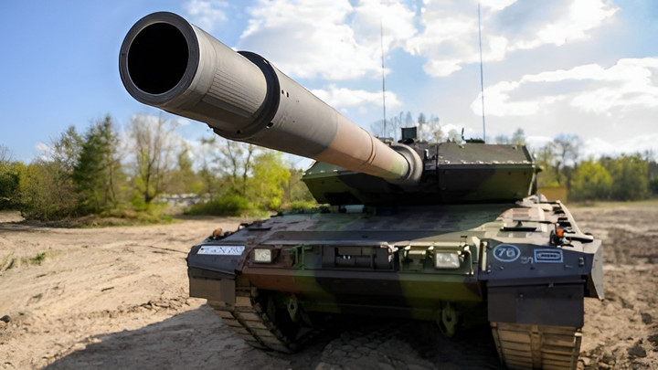 Xe tăng Leopard 2 A7V của Đức tham gia một cuộc tập trận. (Ảnh: Getty)