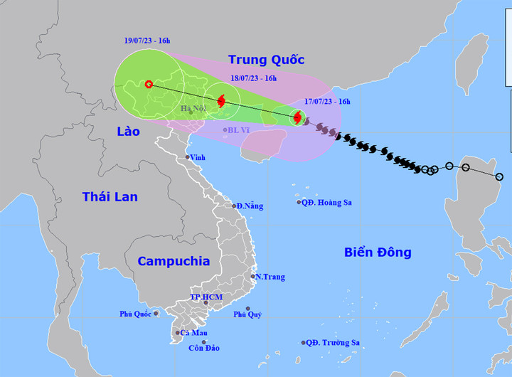 Lúc 16h ngày 17/7, bão số 1 cách Móng Cái (Quảng Ninh) khoảng 400 km về phía Đông Đông Nam.