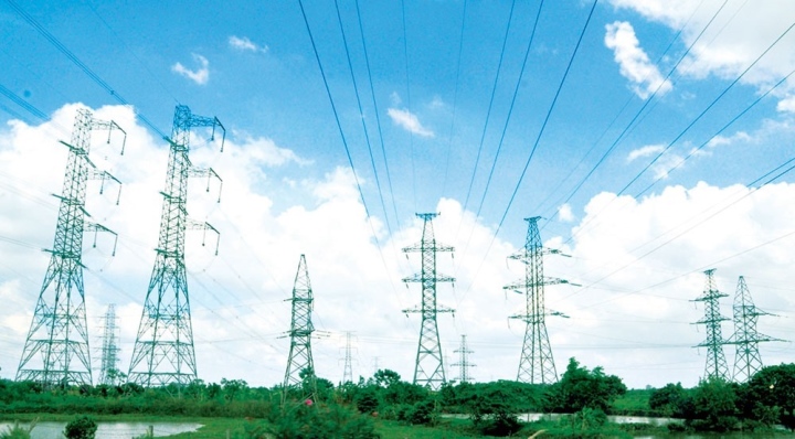 Dự án đường dây 500kV mạch 3 kéo dài có chiều dài 514km, được nối từ Quảng Trạch (Quảng Bình) ra Phố Nối (Hưng Yên)