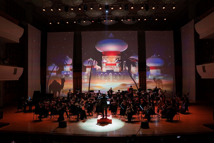 Màn trình diễn Aladdin Suite mở ra không gian của một “thế giới mới” với những hình ảnh và thước phim sống động