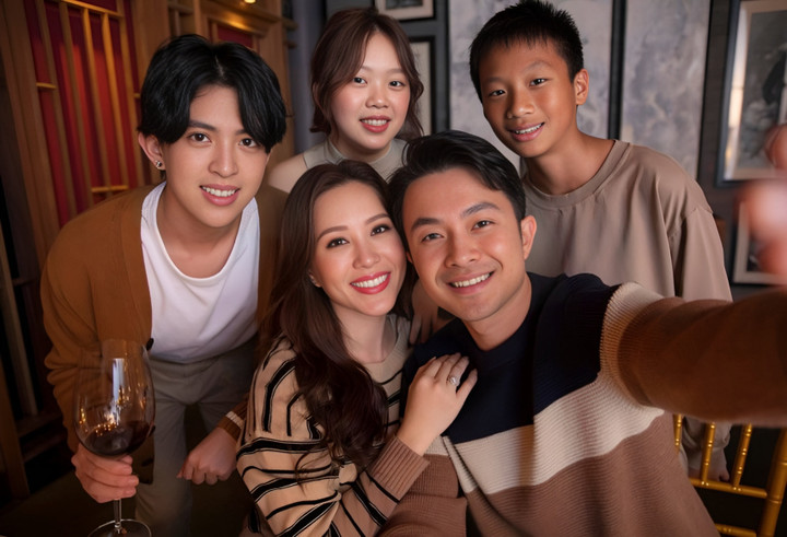 Trong thông báo chia tay, Thu Hoài biết ơn 7 năm hạnh phúc bên Trí Tống, ghi nhận việc anh luôn chăm sóc, lo lắng và làm bạn với các con. Hoa hậu công khai chia tay để giải thoát mình và chồng cũ, mong muốn đôi bên sẽ tìm thấy hạnh phúc mới.