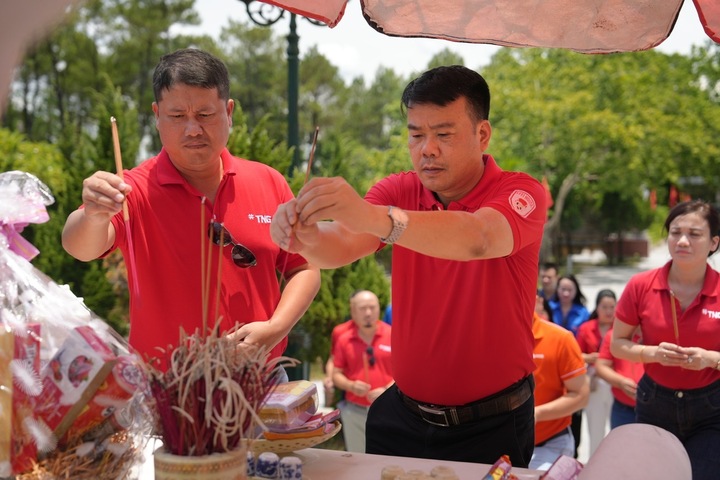 Hành hương tri ân đã trở thành nét đẹp trong văn hóa doanh nghiệp ở Tập đoàn TNG.
