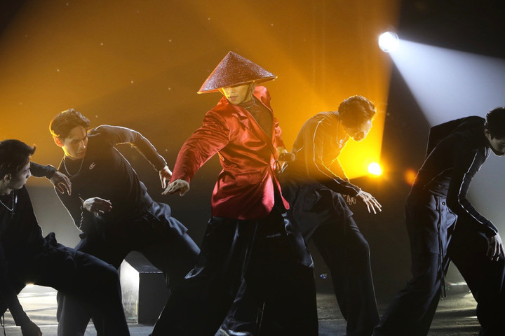 Thu Minh, Hoa hậu H'Hen Nie xuất hiện trong liveshow của Trọng Hiếu - 3