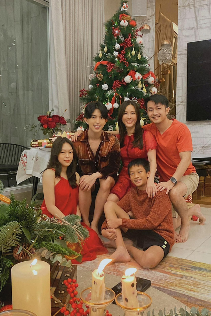 Sau đám cưới, Trí Tống vun vén tình cảm với các con của Thu Hoài. Anh đảm việc nhà, giỏi nấu ăn, thường xuyên ghi điểm bởi các bữa cơm đoàn viên ấm cúng. Anh trở thành thầy giáo dạy con út học tập, kỷ luật; dành thời gian tâm sự với con trai lớn Phúc Tín những vấn đề tuổi mới lớn không thể mở lòng với mẹ.