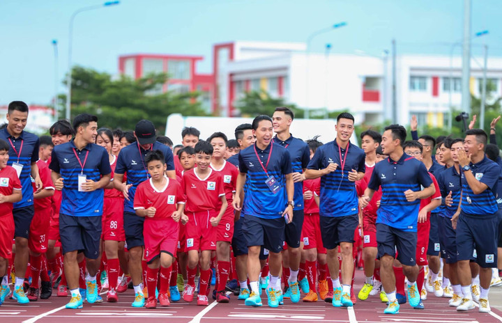 VietGoal mang đến sân chơi bóng đá cộng đồng cho các em nhỏ.