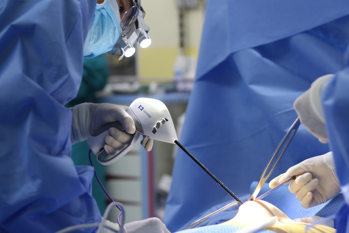 Phân biệt phương pháp nâng ngực dùng dao siêu âm Harmonic - 3