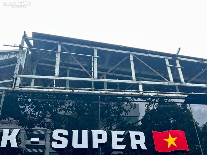 Showroom K-Super của 'trùm siêu xe' Phan Công Khanh bị dỡ bỏ - Ảnh 9.