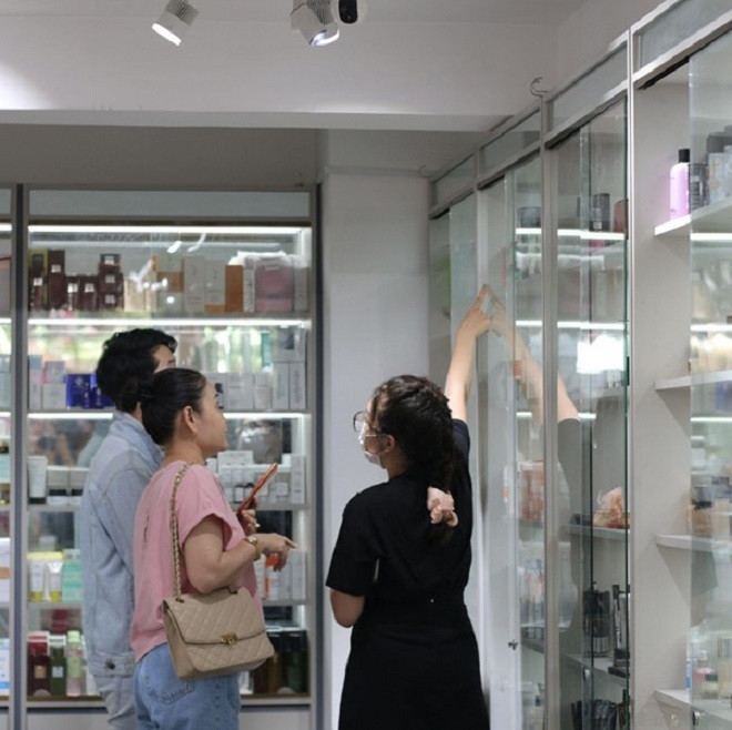 Nhân viên của Yaatea Shop cực kỳ chuyên nghiệp và tận tình.