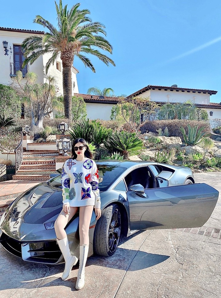 Con dâu tỷ phú Hoàng Kiều: U40 vẫn gợi cảm, sống sang chảnh như 'bà hoàng' - 7