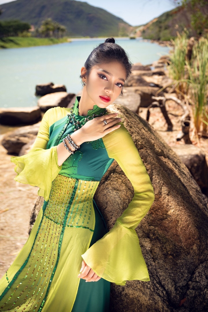 Top 40 thí sinh Miss World Vietnam khoe sắc trong tà áo dài trước đêm chung kết - 7
