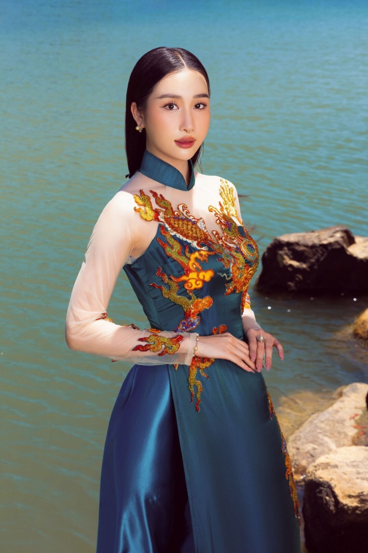 Top 40 thí sinh Miss World Vietnam khoe sắc trong tà áo dài trước đêm chung kết - 15