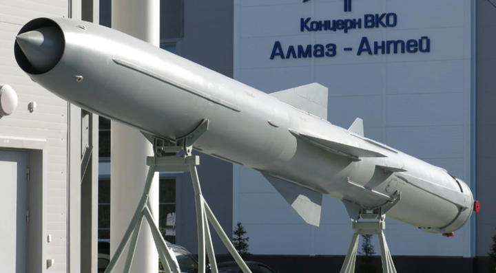 Vì sao Ukraine không thể bắn hạ tên lửa siêu thanh Nga? - 1