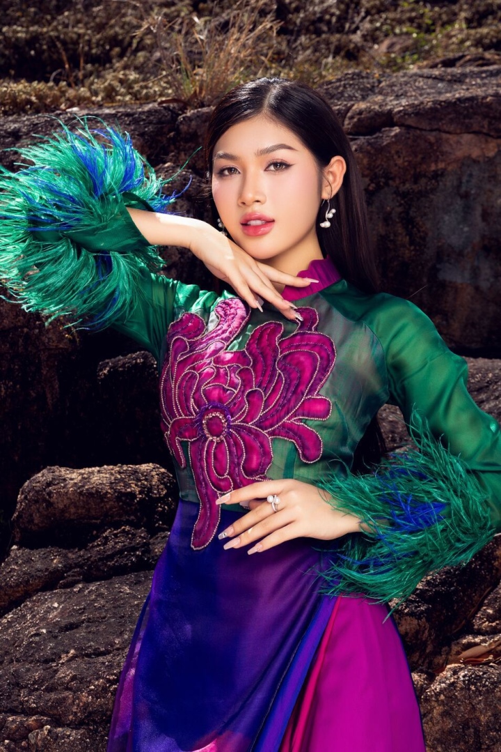 Top 40 thí sinh Miss World Vietnam khoe sắc trong tà áo dài trước đêm chung kết - 11