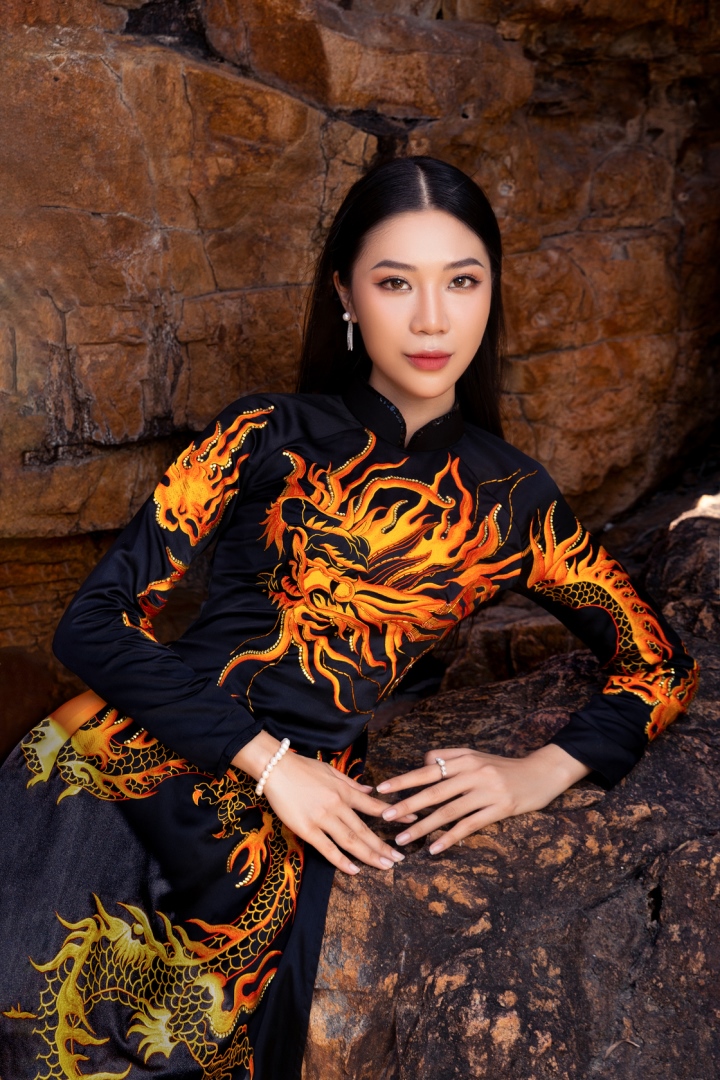 Top 40 thí sinh Miss World Vietnam khoe sắc trong tà áo dài trước đêm chung kết - 20