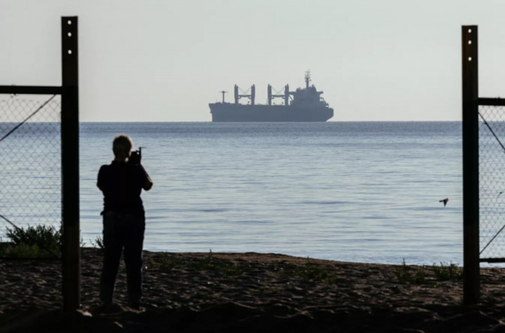 Ukraine cảnh báo đánh chìm tất cả tàu Nga ở biển Đen - 1