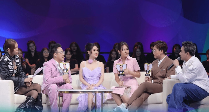 Nữ ca sĩ tham gia 'Người ấy là ai' ra về tay trắng khi chọn nhầm 'chị em' - 1