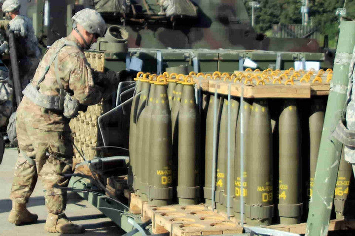 Quan chức Nga cáo buộc Ukraine sử dụng đạn chùm tấn công vùng Belgorod - 1