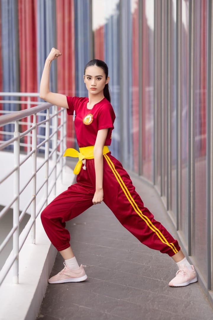 Nhan sắc đời thường của Tân Hoa hậu Thế giới Việt Nam Huỳnh Trần Ý Nhi - 18