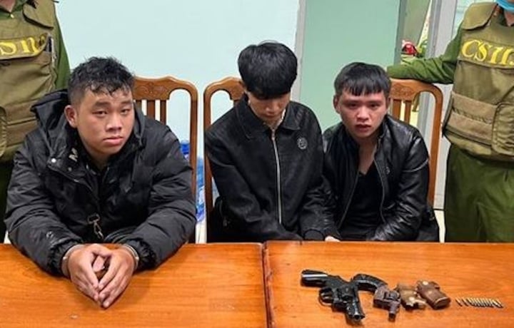 Bắt nhóm thanh niên ở Gia Lai mang súng đi giải quyết mâu thuẫn - 1