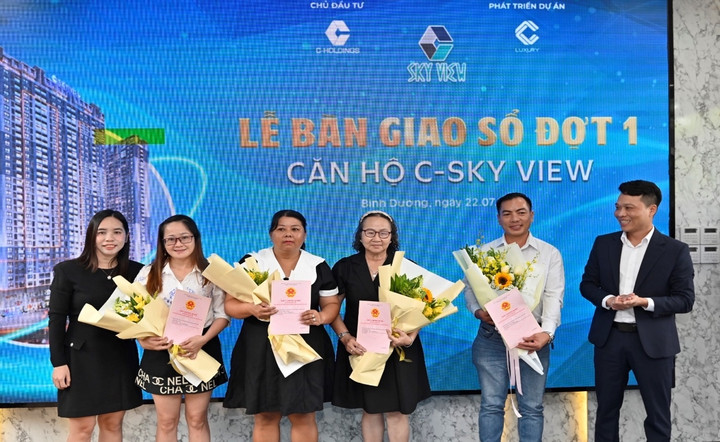 Cư dân C-Sky View vui mừng nhận sổ hồng sau nửa năm nhận nhà - 4