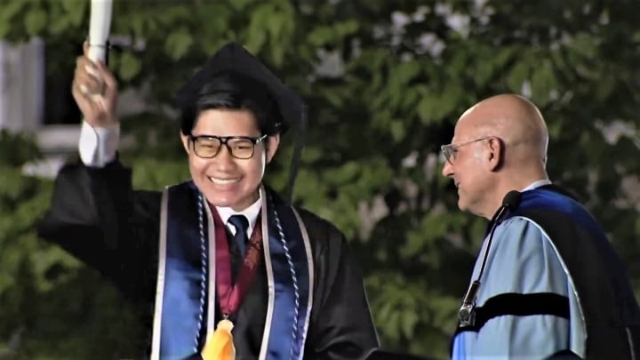 Nguyễn Lê Đông Hải tốt nghiệp sớm một năm, trường Đại học Georgetown, Mỹ.