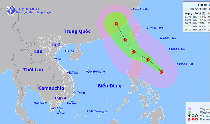 Bão Doksuri giật trên cấp 17, cách đảo Luzon khoảng 420km - 1