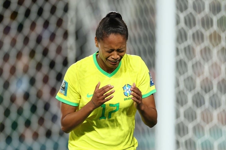 World Cup Nữ 2023: Tiền Đạo Brazil Bật Khóc Khi Lập Hat-Trick Đầu Tiên Của  Giải