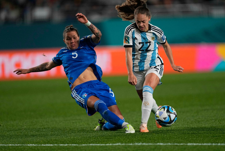 Trực tiếp bóng đá Italy vs Argentina World Cup nữ 2023 - 2