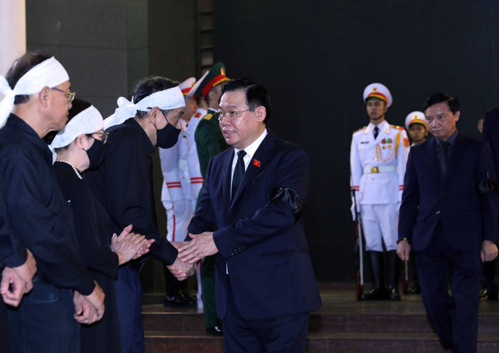 Lãnh đạo Đảng, Nhà nước viếng nguyên Phó Thủ tướng Nguyễn Khánh - 5