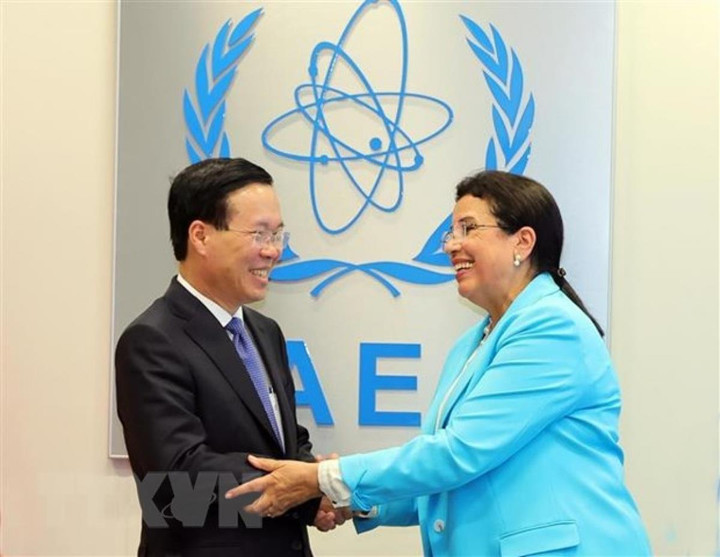 Chủ tịch nước Võ Văn Thưởng gặp Quyền Tổng Giám đốc IAEA Najat Mokhtar. (Ảnh: Thống Nhất/TTXVN)