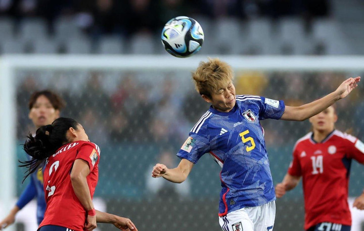 Nhật Bản dồn ép đối thủ.