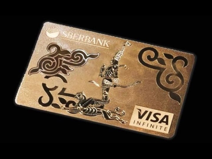 Thẻ đen Sberbank Visa Infinite Gold. (Ảnh: Internet)