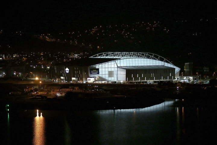 Đây là sân đấu độc đáo nhất trong số 4 sân tổ chức World Cup nữ 2023 ở New Zealand. Sân Forsyth Barr còn có tên gọi khác là 