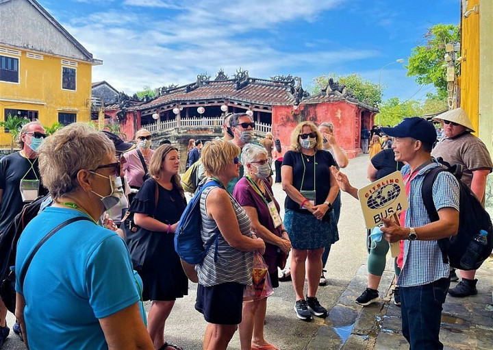 Lần đầu tiên Việt Nam đón hơn 1 triệu lượt khách quốc tế từ sau đại dịch. (Ảnh minh họa: Báo Công Thương)