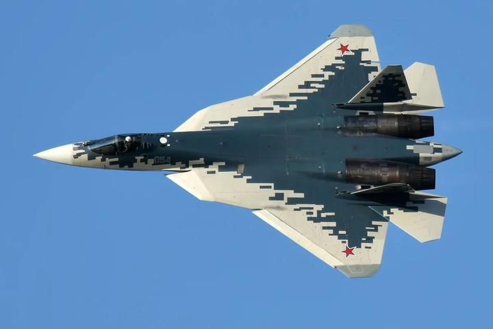 Tiêm kích Su-57.