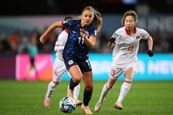 Đội tuyển Hà Lan chứng minh đẳng cấp vượt trội đội tuyển Việt Nam.