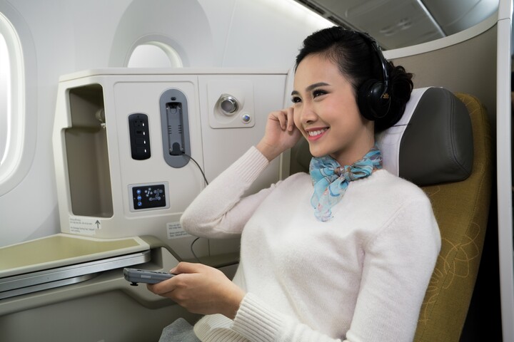 Từ ngày 1/8, Vietnam Airlines chính thức phát hành chương trình Podcast hoàn toàn mới mang tên “Bay một ngày đàng”.