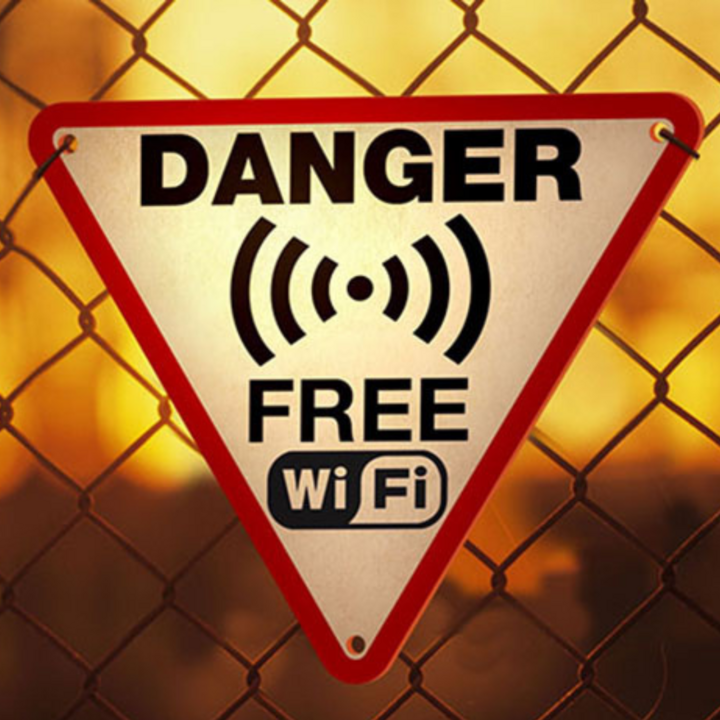 Có những mối nguy hiểm từ wifi công cộng mà bạn nên biết.